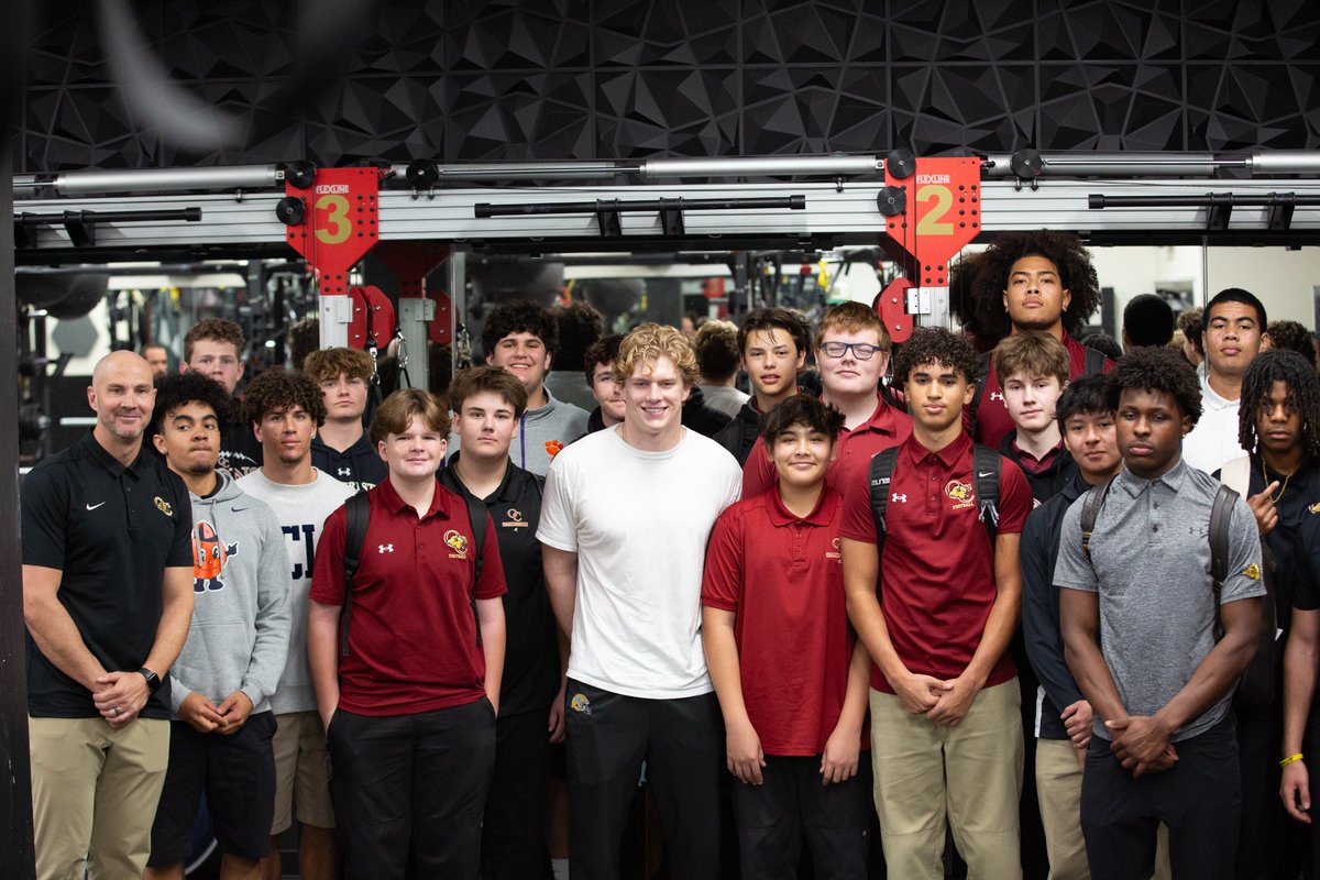 Oaks Christian Lions tweet media