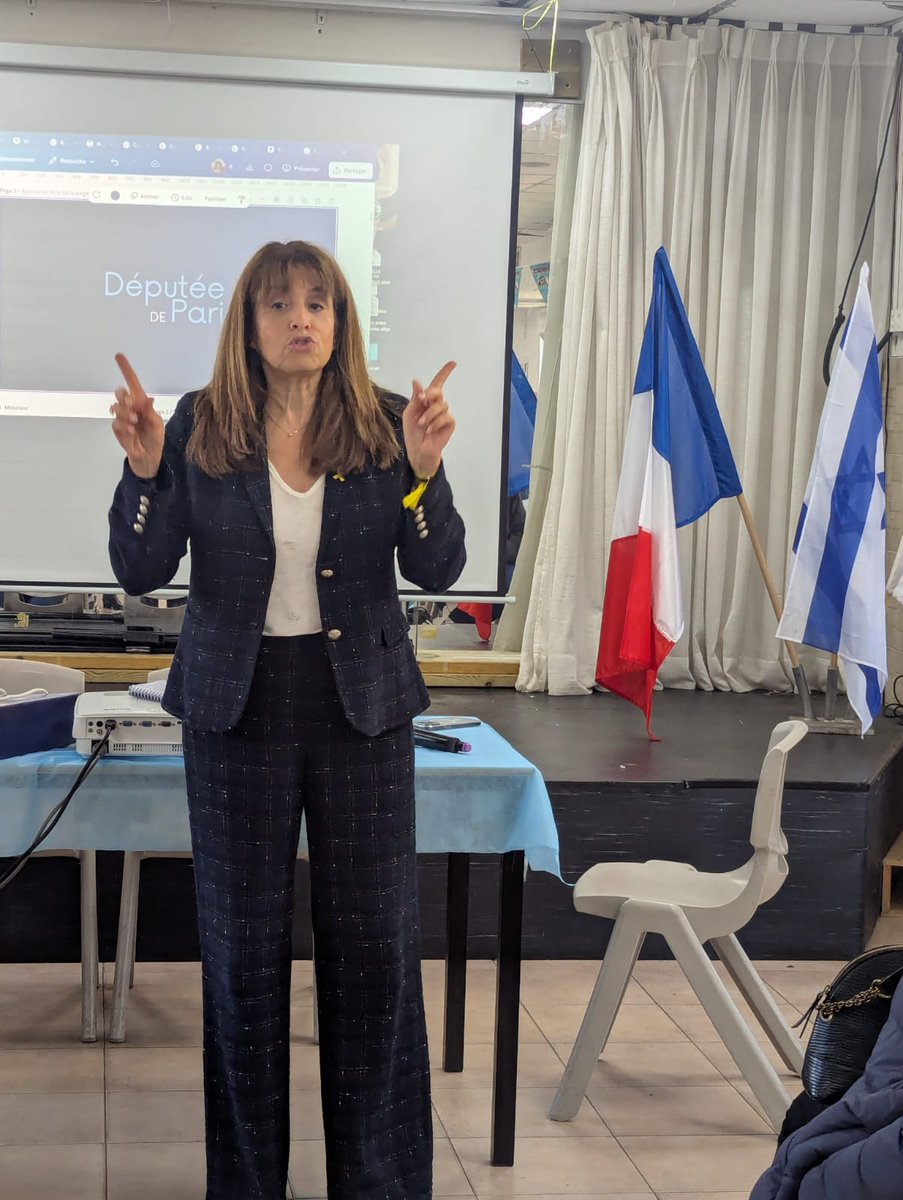 Sam63Mr's tweet image. Avec ses mythos, elle vient d'humilier le ministre des affaires étrangères et le France...
Cette femme ne devrait même pas être députée, ses comptes de campagne ayant été invalidés...
Qui la protège ??
Pour qui travaille-t-elle ??
Une commission d'enquête sur ses influences