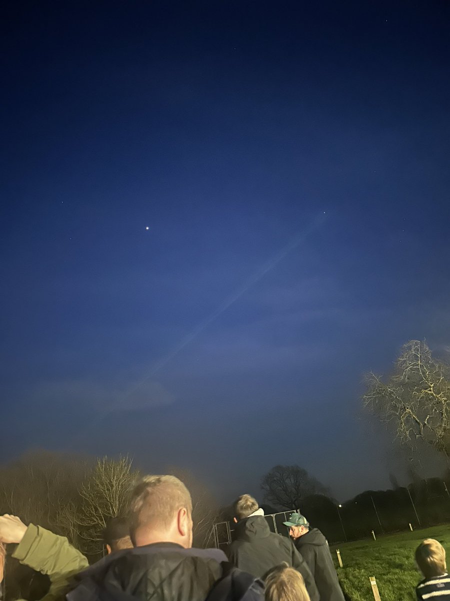 MsPeacheyScience tweet media