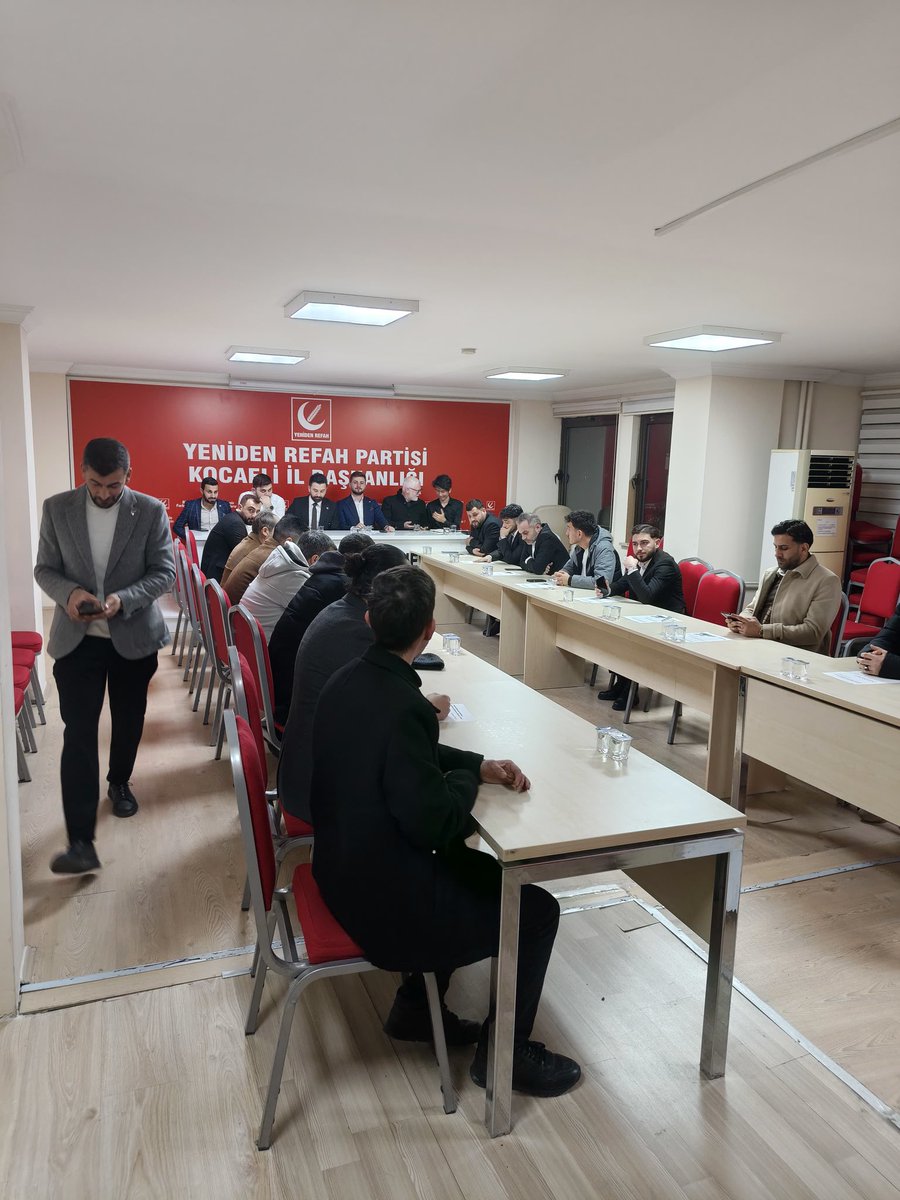 gencrefahkcl's tweet photo. Kocaeli İl Gençlik Kolları Toplantımızı, genel Merkez Gençlik Kolları Teşkilat başkanımız Cabir Bilikci ve GMYK üyeleri katılımıyla İl Başkanımız Furkan Akgüneş Riyasetinde gerçekleştirdik. https://t.co/cDYb2QoRxl