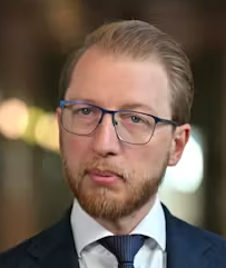 Julian Andrew tweet media