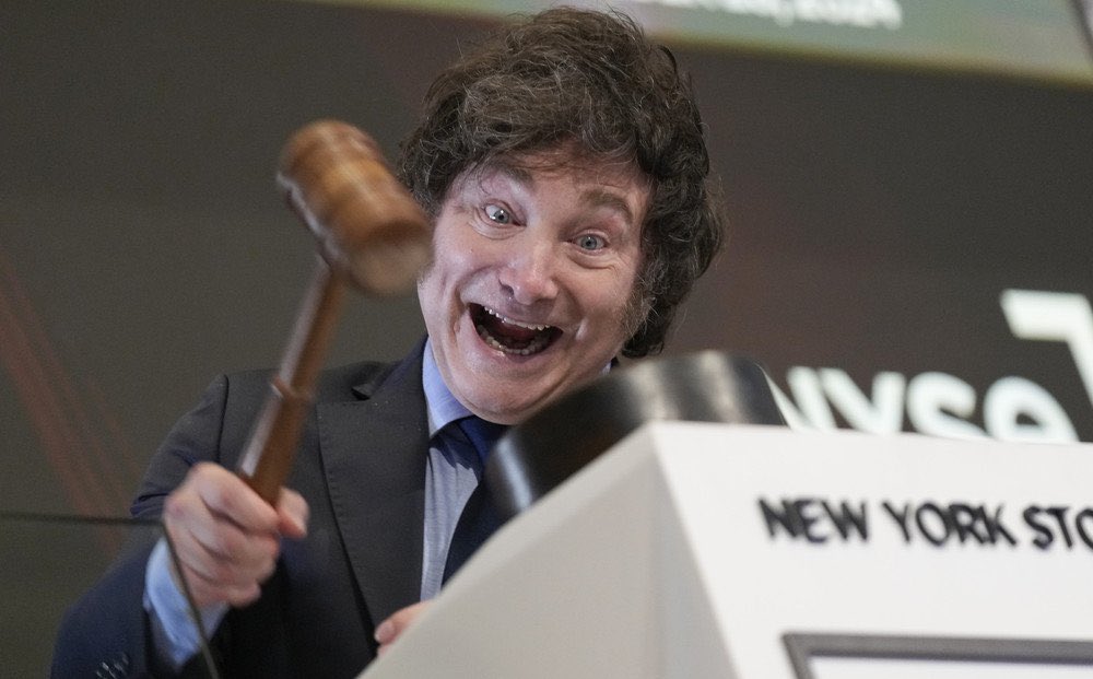 🇲🇽🇦🇷 This week, Mexico's congress approved a gradual 8-hour reduction of the work week.

Argentina legalized 12-hour workdays.