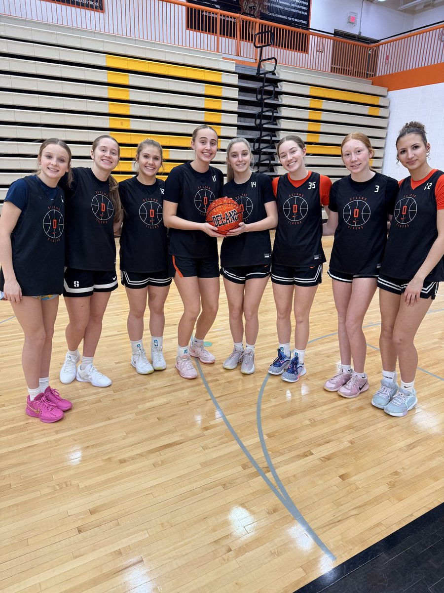 Delano Girls Basketball tweet media