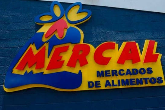 Nueva York tiene su primer Mercal, grande el socialismo con cola y todo 👏🏻👏🏻👏🏻