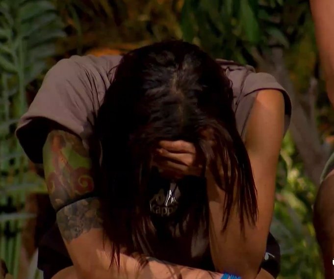 korturan's tweet photo. #survivor2026
Acun abi Nagihan konusunda çok adil bi karar verdi.
O sırada yoldan geçen Nefise'ye cezayı kesti.
Nagihan ise iyi halden serbest. https://t.co/NDPtSWkwRb