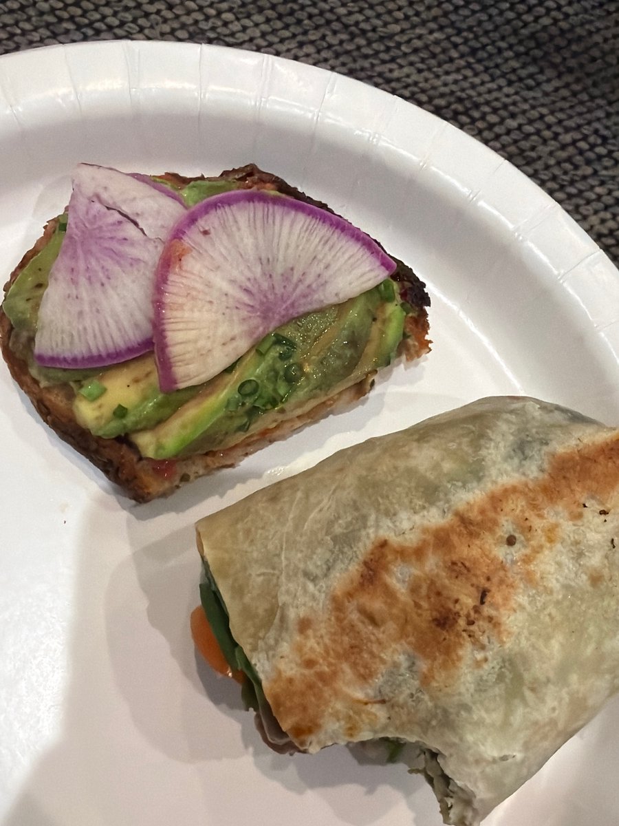 weversekatseye's tweet image. 💌 #YOONCHAE 120226

🐚: hi
🐚: i’ve been so busy moving these days
🐚: hahaha
🐚: 😊😊😊😊😊
🐚: 📷x1

#KATSEYE @katseyeworld