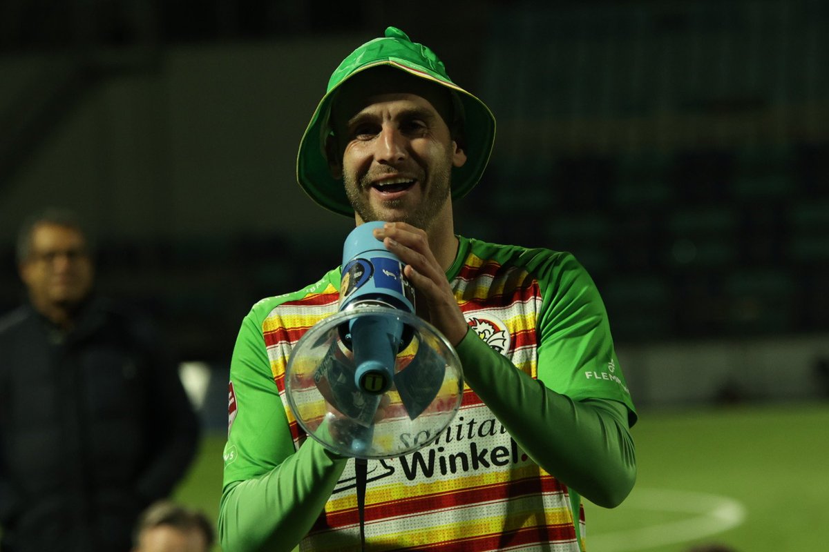 3 punten voor <a href="/mijnfcdenbosch/">FC Den Bosch</a> in blessuretijd door Danny Verbeek in de Oeteldonk shirts.