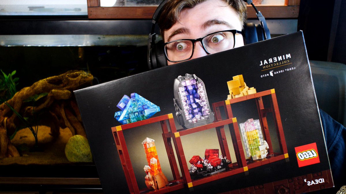 thejaggerkk's tweet image. LIVE NOW!

Lego Thursday is BACK! Building the Mineral Collection set! You all know how much I love my rocks...

Come hangout!

Twitch.Tv/TheJaggerKK

@TakeFlyteGG @GetWetSports #Live #Legos
