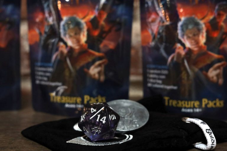 creativegamlife's tweet photo. Baldur’s Gate 3 Treasure Packs turn your love for BG3 into physical, tradable loot for your real-life D&amp;D table. 🎲

Quick guide to what’s inside and rarity tiers: https://t.co/38kucQABGm

@SiriusDice @Wizards @larianstudios #BaldursGate3 #BG3 #DnD #ttrpg #DiceGoblin #tabletop https://t.co/O0Lg3d0JIz