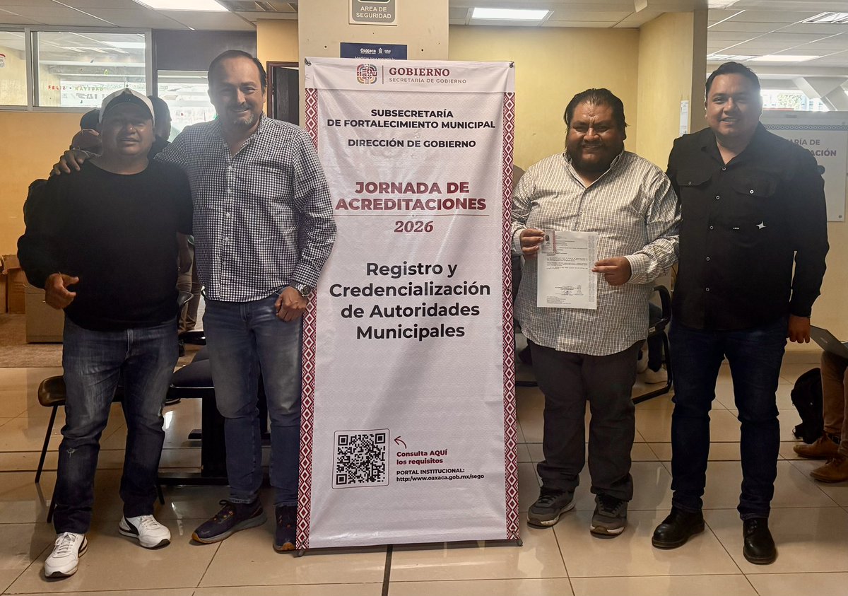 juliomoriba's tweet photo. Felicito a mi amigo Pedro Jiménez por su acreditación como Agente Municipal.  de Santiago Etla; Este nombramiento es reflejo de la confianza del pueblo y del compromiso que ha y seguirá demostrando con la población , ¡enhorabuena! https://t.co/i1Ip2x1Qks