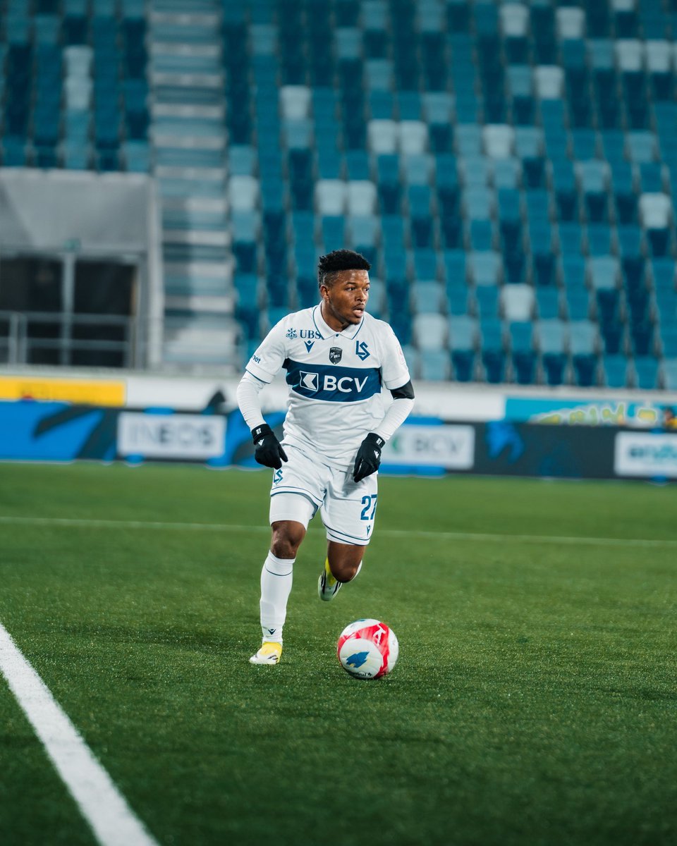 pressresistantt's tweet photo. Beyatt Lekoueiry (21) vs league leaders Thun today.

42/46 accurate passes (91%) 
3 chances created 
60 touches 
2/3 successful dribbles 
4 recoveries 
5/8 ground duels won

He is excellent at progressing play through vertical passing and ball carrying. One of my favorite prospects to watch right now.