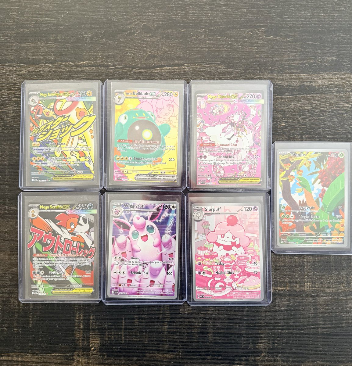 MeechFromPallet's tweet photo. Anyone interested in this lot $140 shipped BMWT 🫶🏾 https://t.co/RZvMmhQ291