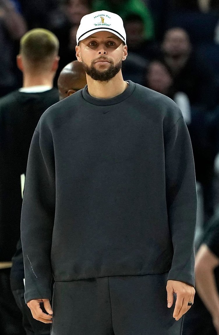 Steph Curry is reportedly gearing up for a big playoff push 👀, per <a href="/NickFriedell/">Nick Friedell</a> 

“Steph is well aware that everybody's written them off... he's gearing himself up to make that push in the playoffs because we all agree he doesn't have that many left.”

(Via <a href="/957thegame/">95.7 The Game</a> )