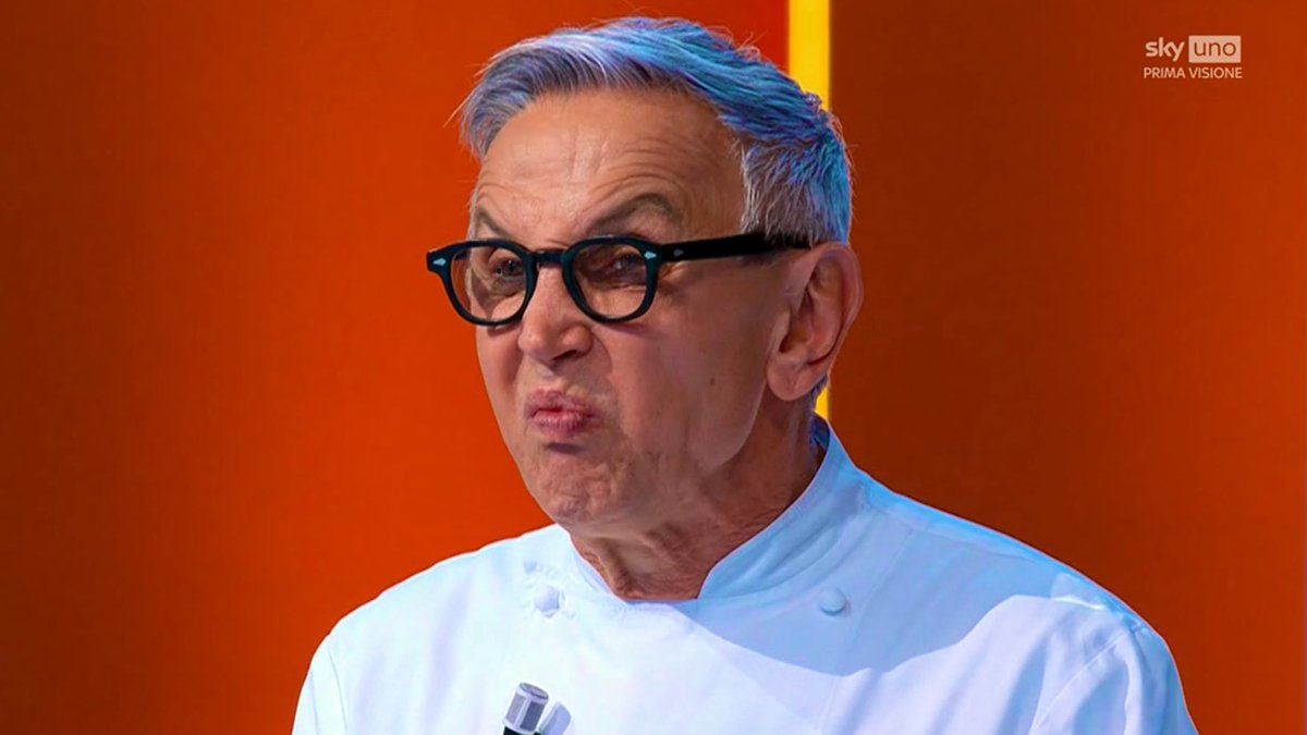 noneunaccount's tweet photo. La pelle del piccione un po’ bollituccia…
#MasterChefIt https://t.co/nCnvI9083u