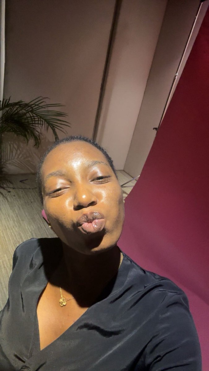 Me and my eye bags against the world.