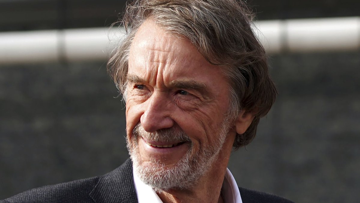 The anmount of Tax avoided by Jim Ratcliffe's move to Monaco could pay for an extra 120,000 NHS nurses. 

It's not immigrants that are the problem. It's billionaires.