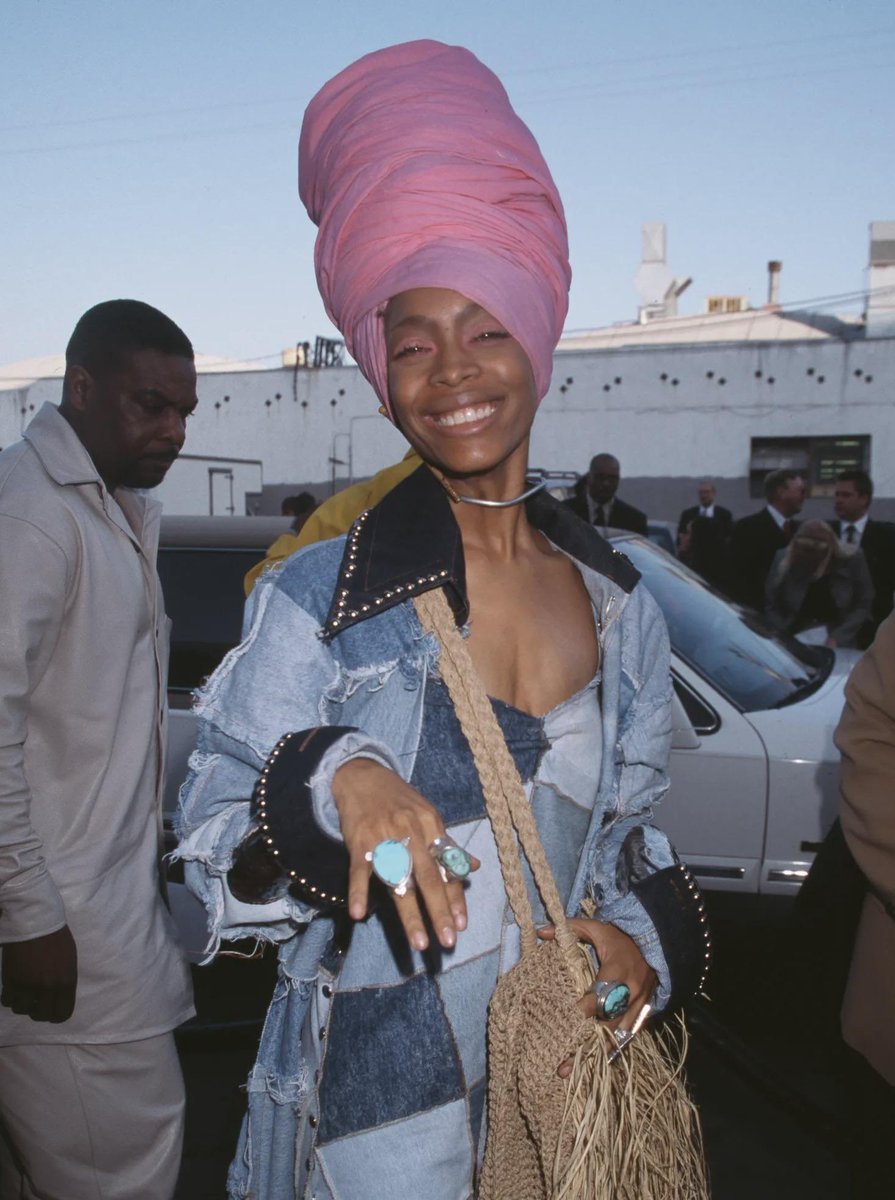 Sir Todd tweet media