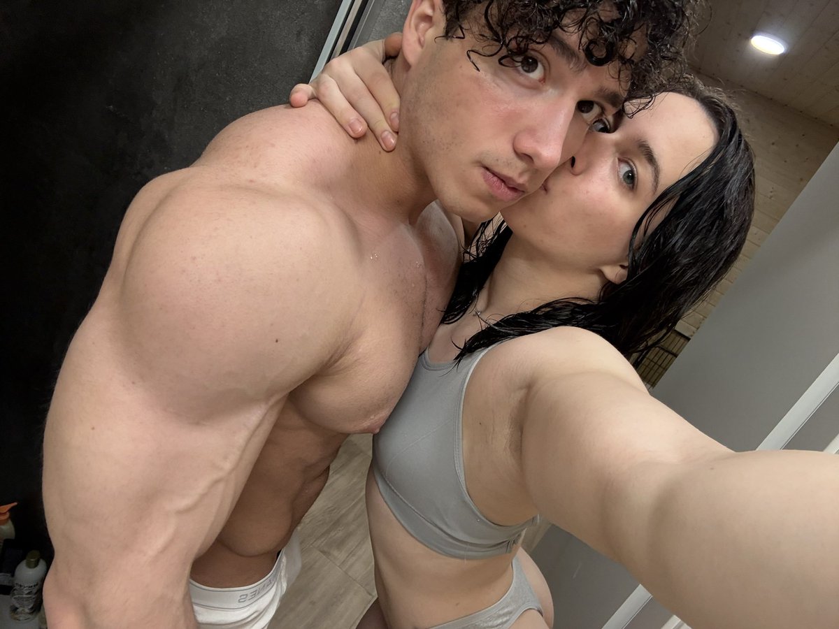MuscleCoupleXX tweet media