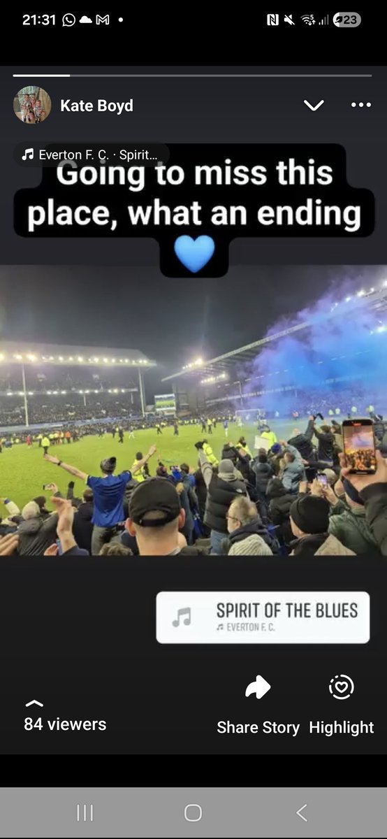 kateboyd89's tweet photo. A special night a year ago 🥹 beating the Red Shite 2-2 at Goodison 😉 💙 https://t.co/hSuc5L59Xj