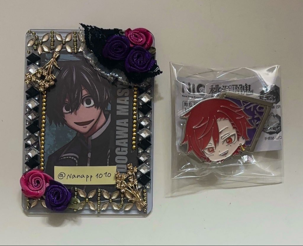 Nanapp1010's tweet photo. 【交換】桃源暗鬼 ピンズ ガチャ 

【譲】花魁坂京夜

【求】無陀野無人

郵送での交換お願いします。

他交換ツイートのものと合わせて交換してくださる方おられましたらそちらの方を優先させて頂きます。

検索からでもお気軽にお声かけ下さい。
プロカお読み下さい。 https://t.co/aj0t6vdyUp