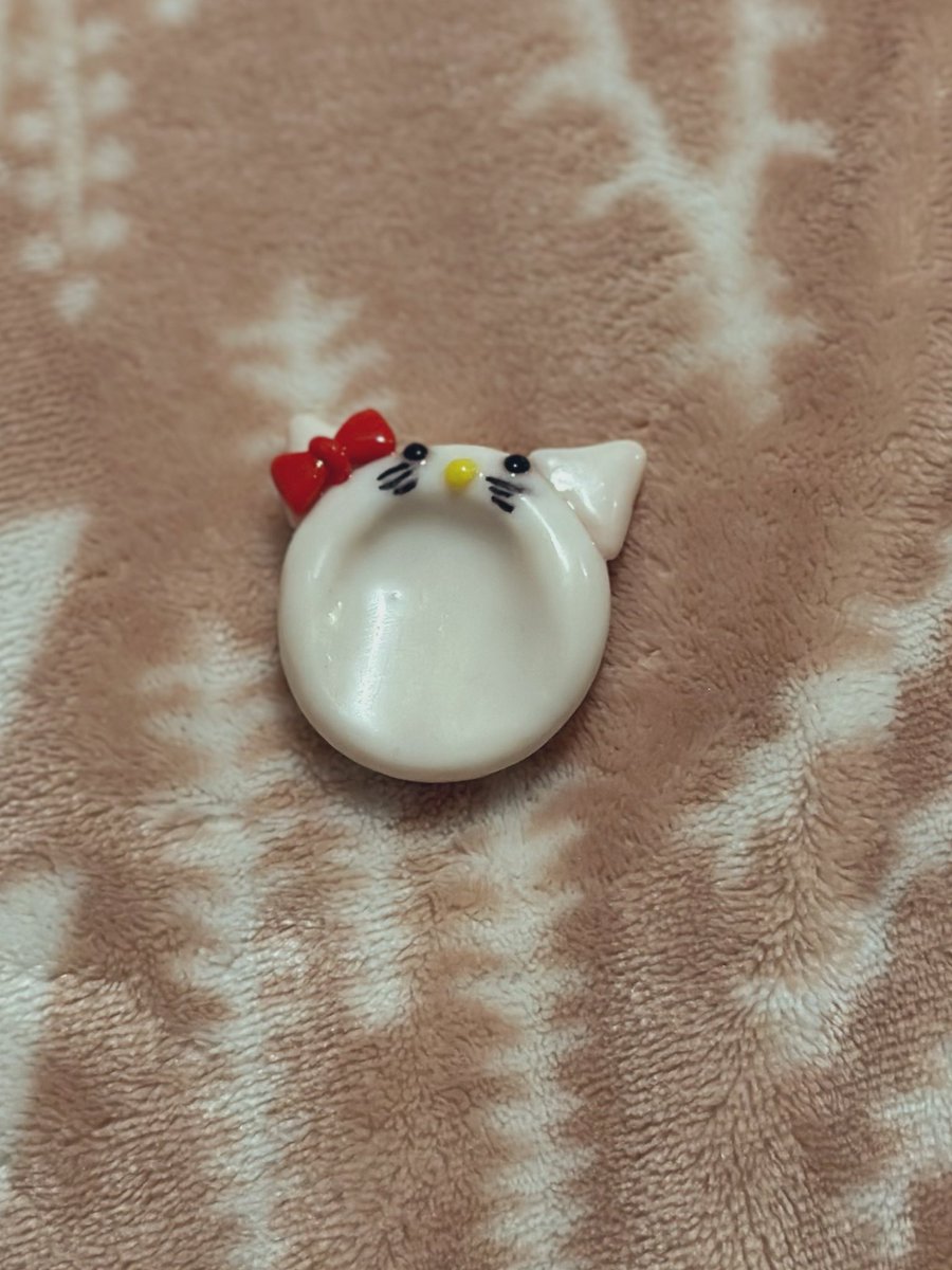 ruby_lucero_v's tweet photo. Best worry stone EVER❣️❣️❣️😭 My first one and I can’t stop messing with it💕✨ https://t.co/sHbcO8m2oW