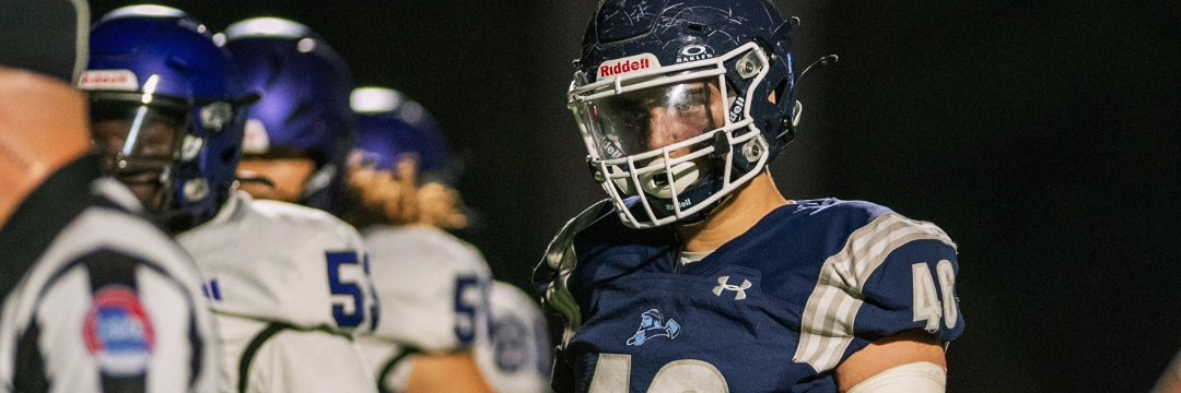 NickNigro56's tweet photo. 6'3 250lbs Defensive End/Edge 
Oak Park Highschool
47 tackles/ 26 for loss 
5 forced fumbles 
3 recovered FFs
Run Stopper/works the inside 
4.9 40 yard dash https://t.co/DNspX55CyZ