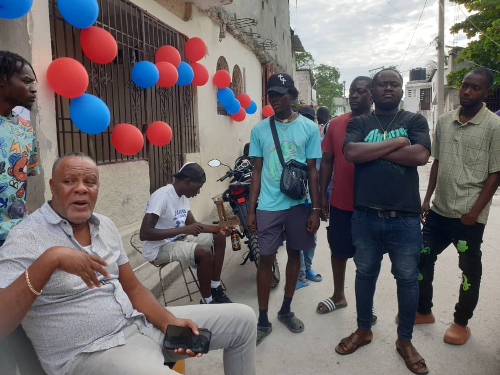 Mwen te kontan chalere sa moun Dèlma 19 te banm jedi aprè midi 12 fev 2026 la, nan kad mache kontre Biwo Politik Ansyen Depite Jean Fenel THANIS ap fè fas ak sitiyasyon gouvènans peyi a ak yon premye minis defakto revoke ki se Alix Didier Fils-Aimé.
Batay pou Bisefal li ye !