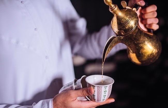 AJELNEWS24's tweet photo. مجلة هارفرد :

القهوة السعودية غنية بالفيتامينات.

💚💚 https://t.co/ETevoeZzD7
