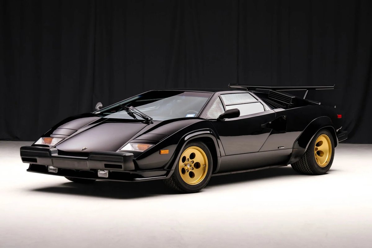 kotecinho's tweet photo. 1988 Lamborghini Countach 5000 QV