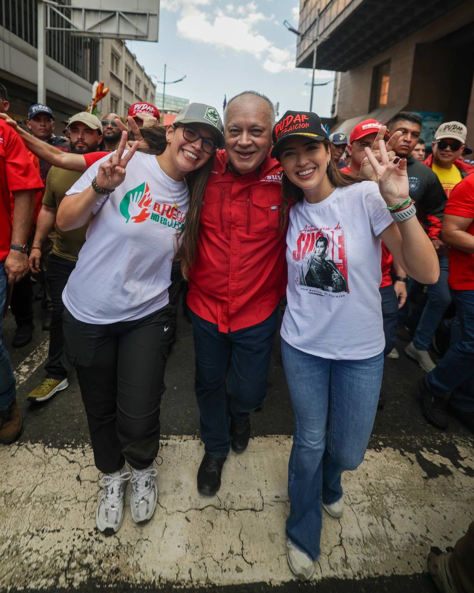 Con el Mazo Dando tweet media