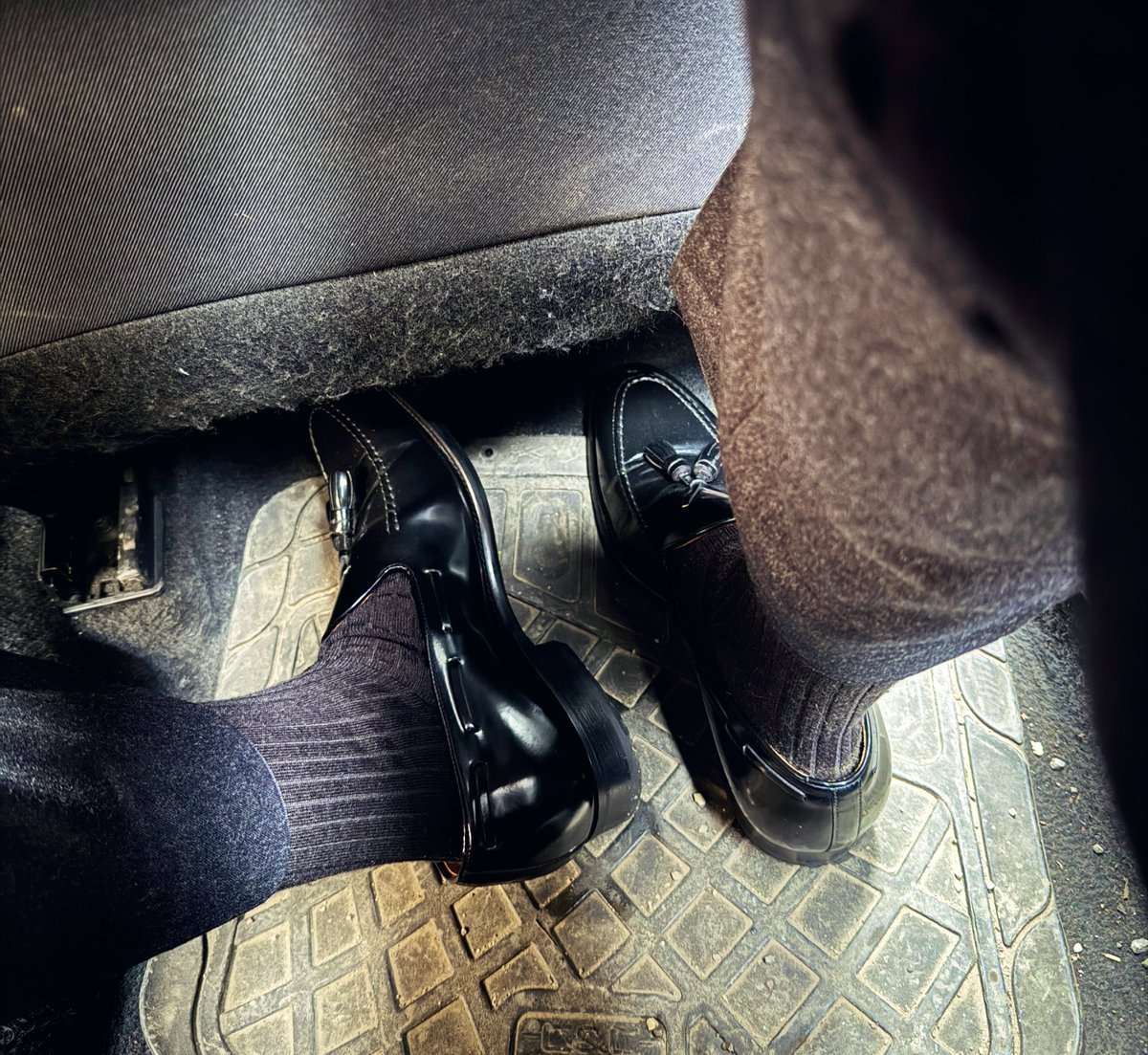 ⚜️ Suited Master ⚜️ tweet media