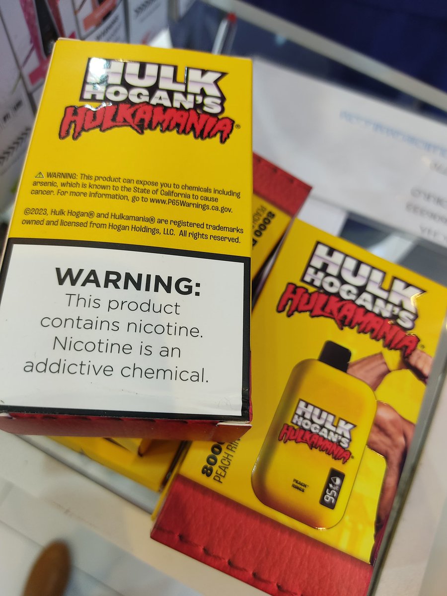 Arcsa_Ec's tweet photo. ¡Control firme contra 'vapes' irregulares! 🚫💨

Detectamos más de 240 cigarrillos electrónicos sin las advertencias sanitarias que deben portar obligatoriamente en sus empaques, durante un control en locales de #LaMariscal, en #Quito.

#ArcsaControla ✅
#ElNuevoEcuador 🇪🇨 https://t.co/BLpjVeSYaU