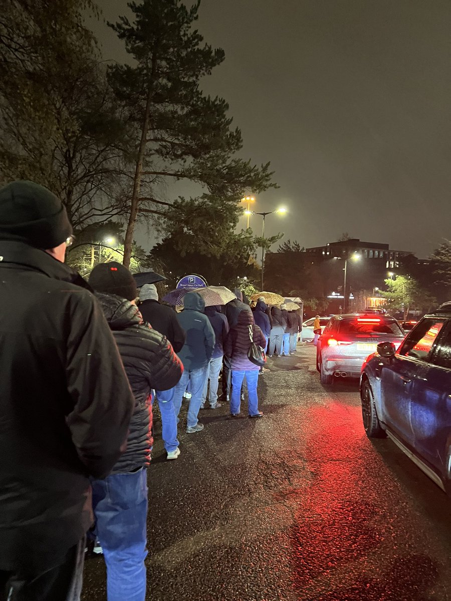 Wolves vs. Monkey Kong tweet media