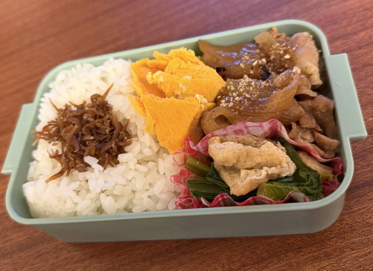 dannbenkiroku's tweet photo. おはようございます。
かなり久しぶりになってしまいました。
本日の妻へのお弁当🍱
作り置きの生姜焼きが肉の再加熱縮み課題が解消されて美味しくできました👏
本日もご安全に🫡
#20260212
#お弁当記録
#弁当
#bentou
#ダン弁記録
#盛り付け勉強中 https://t.co/8tHxJ9QJMp