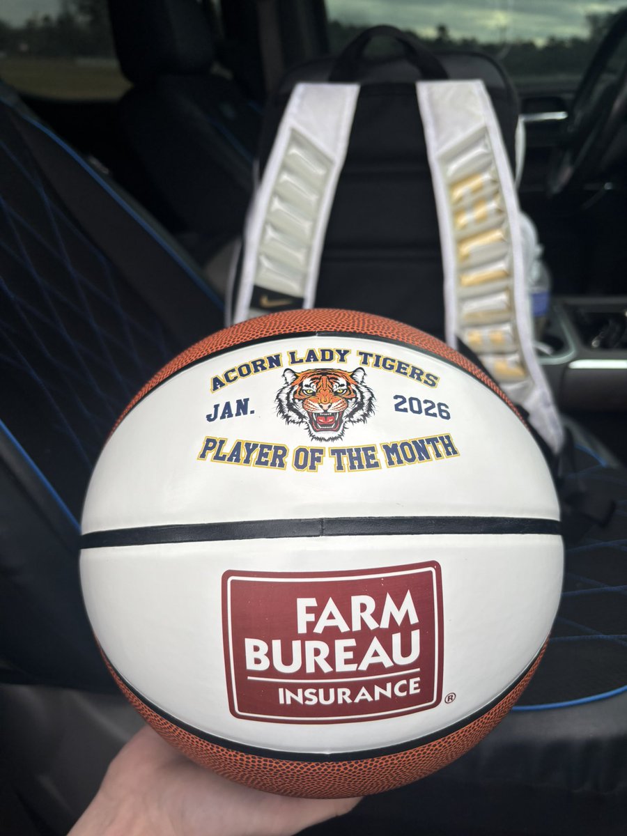 Bellalozier22 tweet media