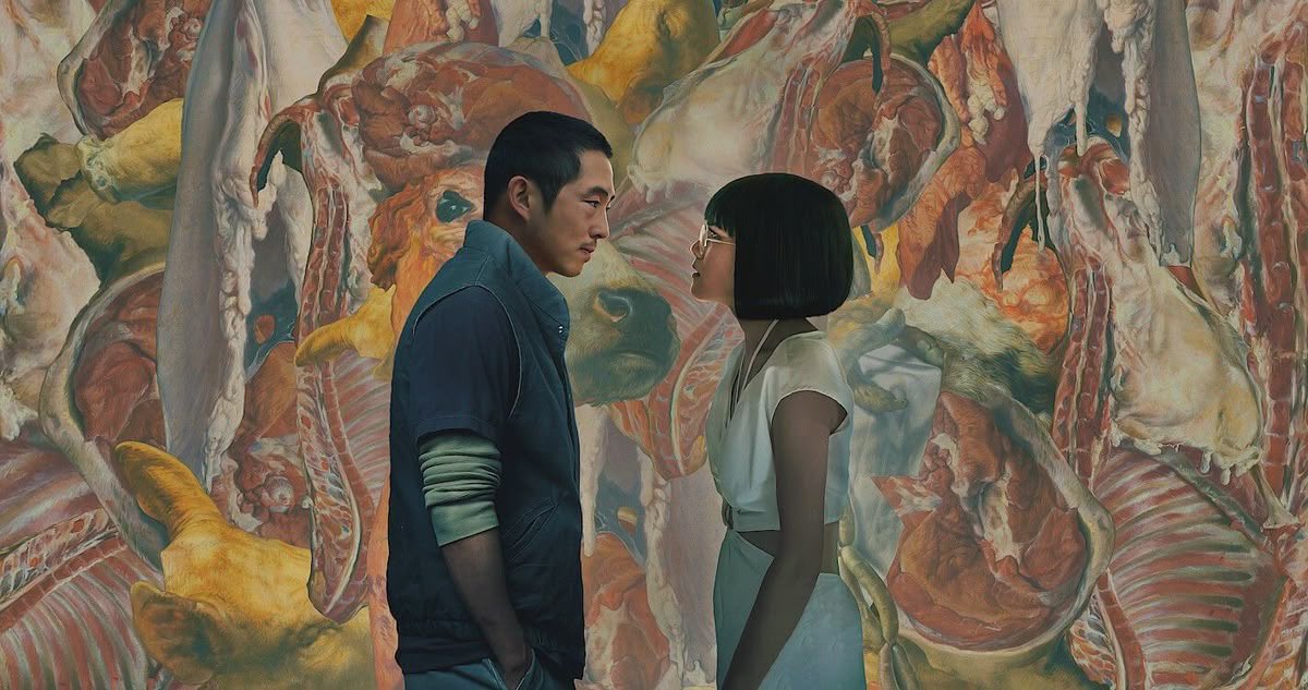 g00ch0ng's tweet image. 성난사람들 Beef
어찌 설명해야할지 잘 모르겠는데 두 주인공이 정말 매우 다른데 둘다 책임감이나 인생에 대한 분노를 서로가 운전이라는 사소한 이유로 서로 화내고 싸우고 복수하는 내용? 근데 호불호가 갈리긴 하는데 저는 보고 여운이 되게 깊게 남았어요. 다들 연기를 정말 잘해서 한번…