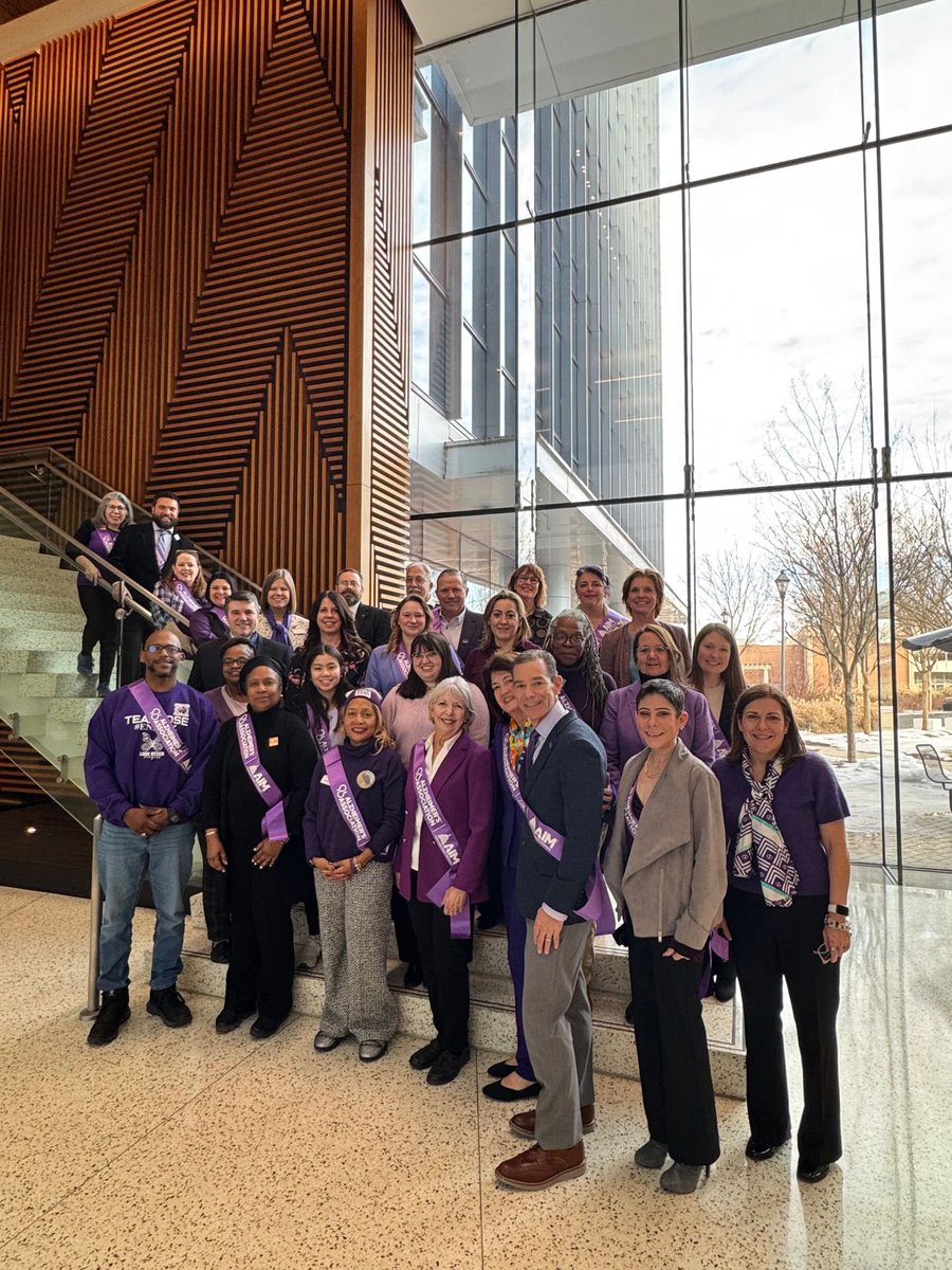 The fight to #ENDALZ is happening in every state across the country. See how you can support those impacted by Alzheimer’s and dementia in your community: bit.ly/4nWiWyg.