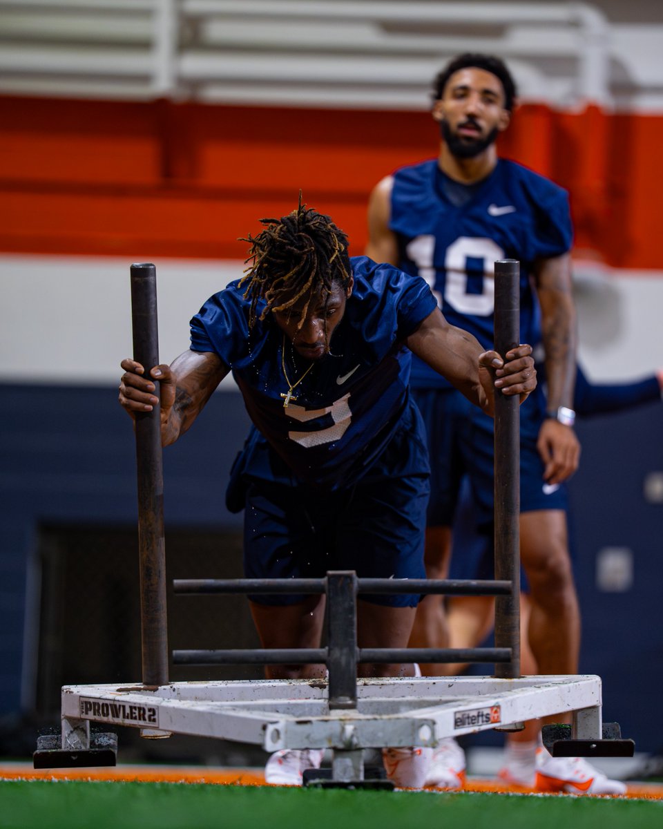 Illinois Football tweet media