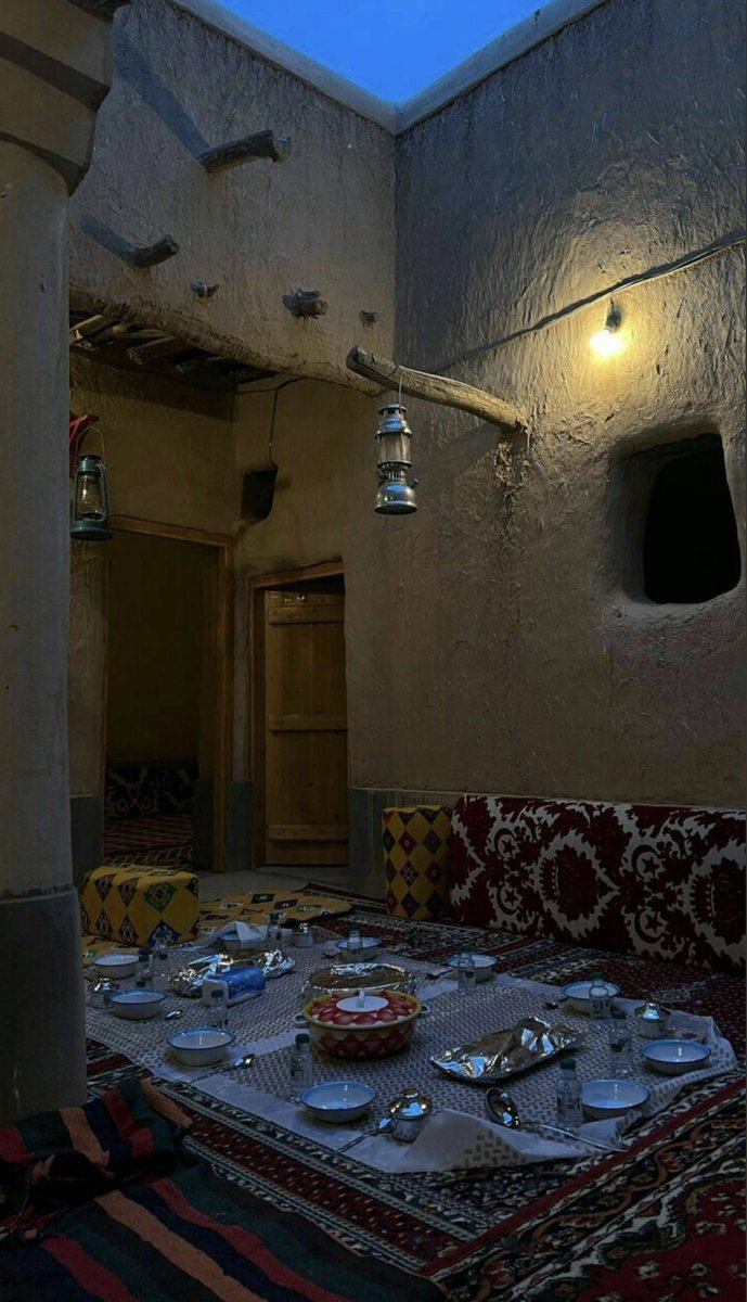 معكاز شعر tweet media