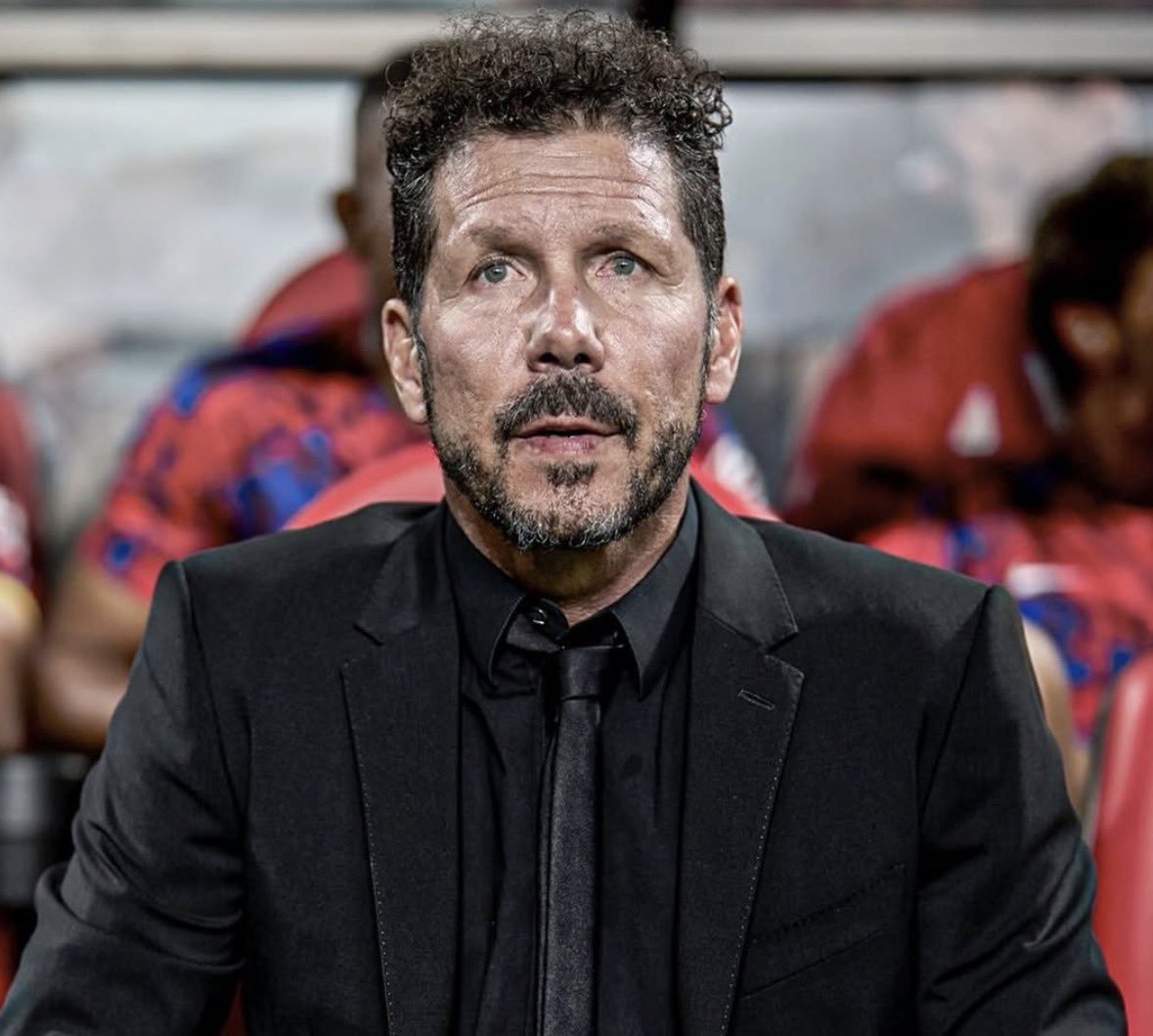 Hoy era un partido de pizarra, de táctica y de inteligencia. Para sorpresa de muchos, Simeone vuelve a aplastar a un grande en el Metropolitano.

El primero ya fue el Real Madrid, y ahora le tocó al conjunto catalán. Otra filosofía, otra manera de entender, pero el hambre sigue