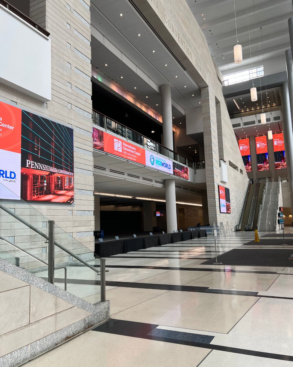 UberDisplays tweet media