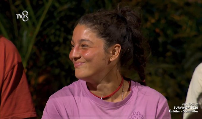 "Kurban rolünü o kadar iyi ezberlemişsin ki Serenay , gözyaşların masumiyetinin değil, manipülasyonunun son perdesi. Gerçek olansa bu sinsi zafer gülüşün"

Nagihan'a bayılmıyorum ama kadının adı çıkmış.  Bu kız çok tehlikeli demedi demeyin🤗

#survivorekstra
#NagihanKaradere