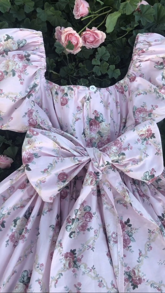 BonneChanceCOL's tweet photo. 🎀🏹 Pretty Primrose Puff Dress!! Vintage floral print dress, cute puff sleeves, gathered twirl skirt, and whimsical bow back!! All cute dresses $34.99 🏹🎀 https://t.co/YJLe1eDjLr