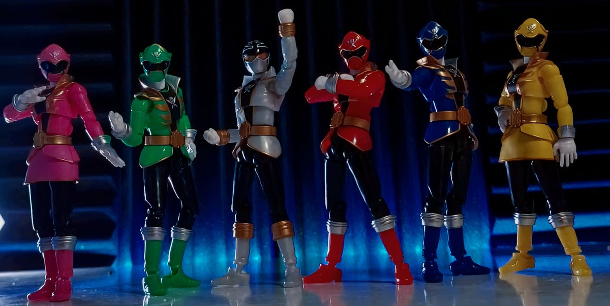 Agntd17's tweet photo. GOKAI CHANGE 

Absolutely thrilled with these sets and I'm glad to have a figure of the gokai cross form #SuperSentai https://t.co/0f6cpTOiMf