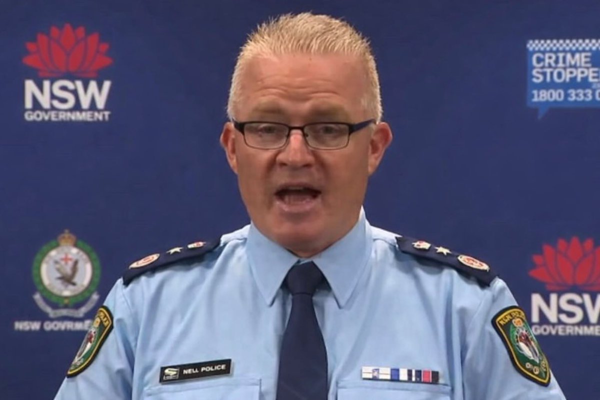 strangerous10's tweet photo. How can this bloke stay on as NSW Police Commissioner after the shocking violence &amp; racial profiling by his officers in Sydney?

If Chris Minns genuinely cares about community safety, Mal Lanyon must be sacked. #NSWPolice https://t.co/0pkWHRJm3Y
