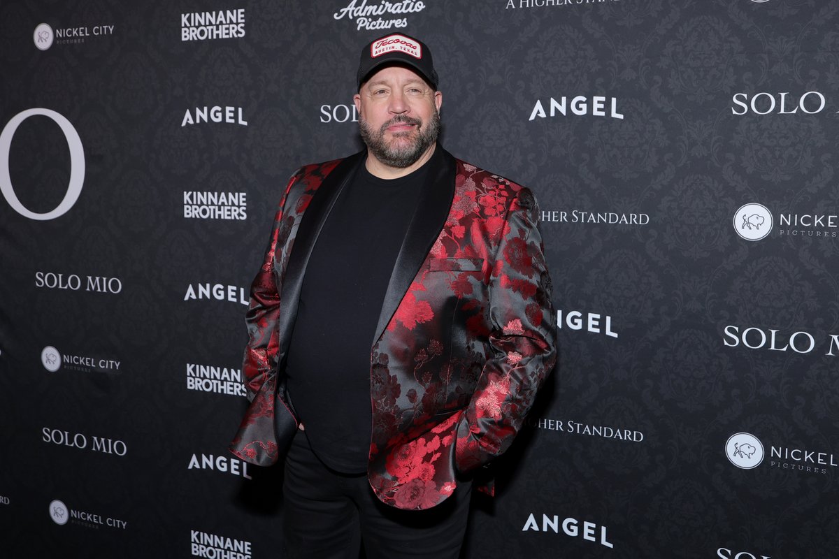 Variety's tweet image. #KevinJames on why he doesn’t weigh in on politics: “There are experts who know much more than I do.”

“I’m just focusing on what I can do, delivering a fun, heartfelt break from the craziness of the world. Everybody carries themselves around all day long with a lot of stress.…