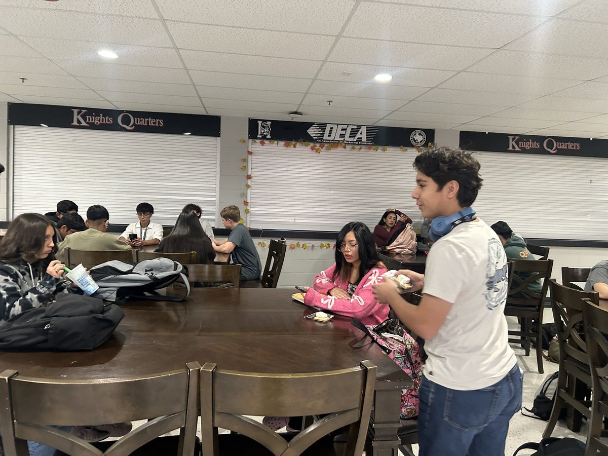 Hanks High School Library tweet media