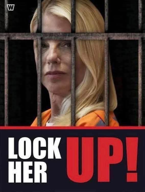 ceeceeRyder_ 🖤_ Fuck Trump tweet media