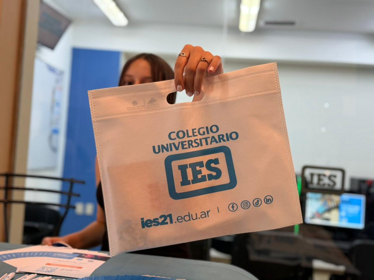 Colegio Universitario IES tweet media