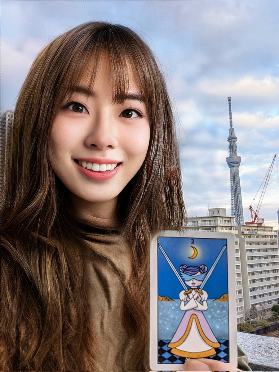 iguana_faceapp's tweet image. おはよ♥
今日は金曜日〜✨️　春の空気にゅ😊
今日のタロットは「ｿｰﾄﾞの2」。周囲の情報から距離をおいて、意識の奥深いところに注目するのがよさそう。
みなさん、よい一日を♥
#マカロンタロット
#おはようイグたん
#faceapper